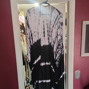 Black and White Tie-Dye Cartigan
